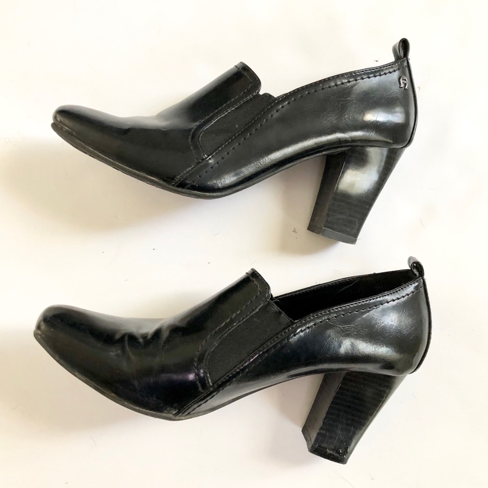 Etienne Aigner Black Closed Square Toe Pumps